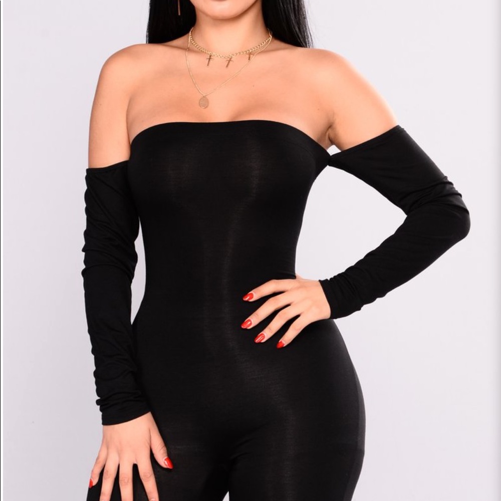 NEVER worn, off the shoulder body suit